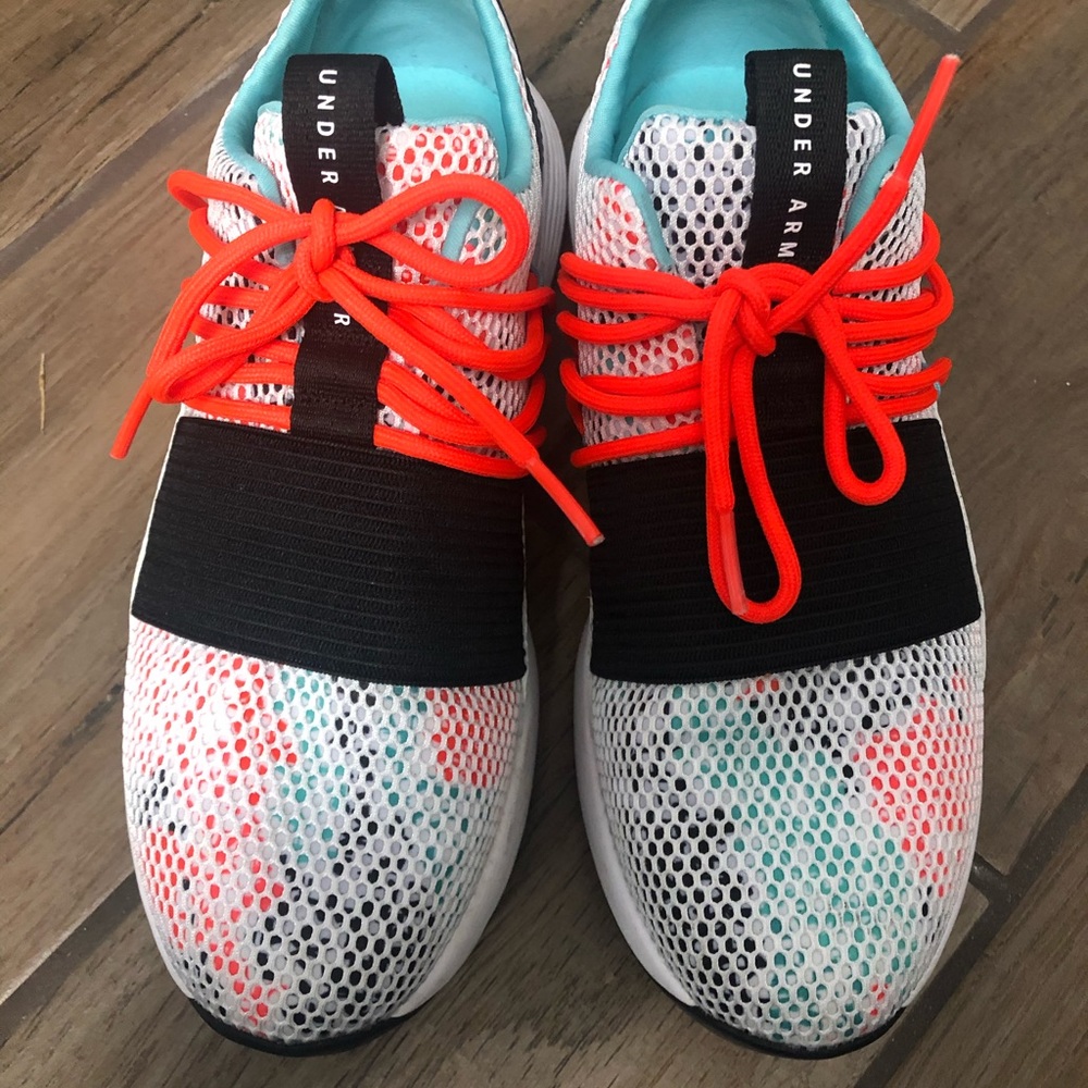 Under Armour tennis shoes